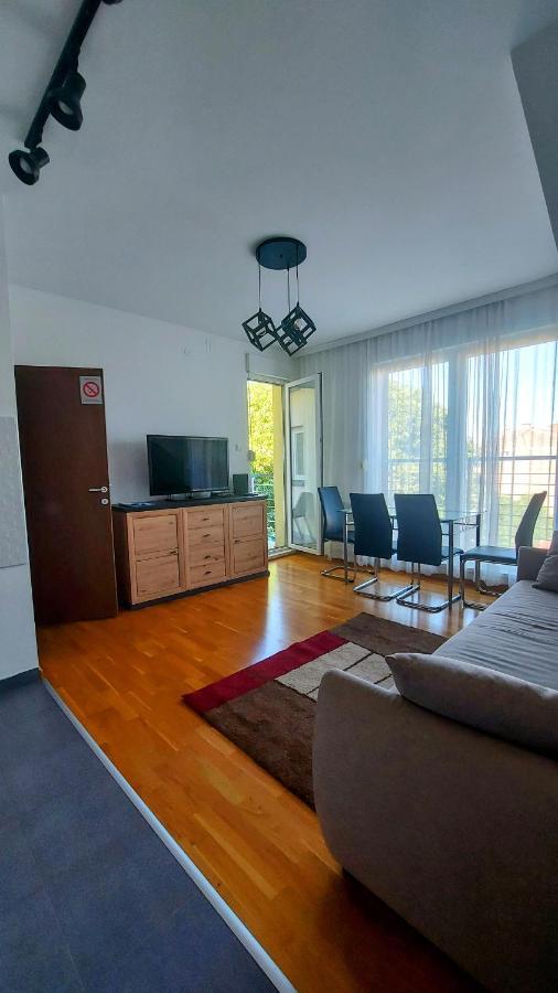 Apartments Neo Нови-Сад Экстерьер фото